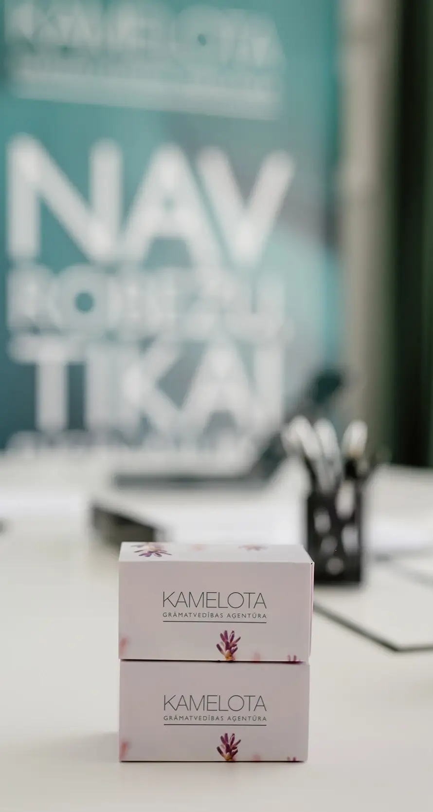 Vizītkartes kastītes - Kamelota Grāmatvedības aģentūra